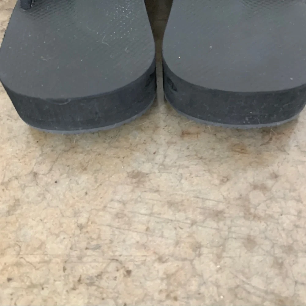 The Healing Sole Black Flip Flops Size M 11.5/W 13‎